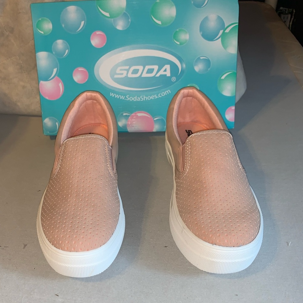 slip on sneakers
